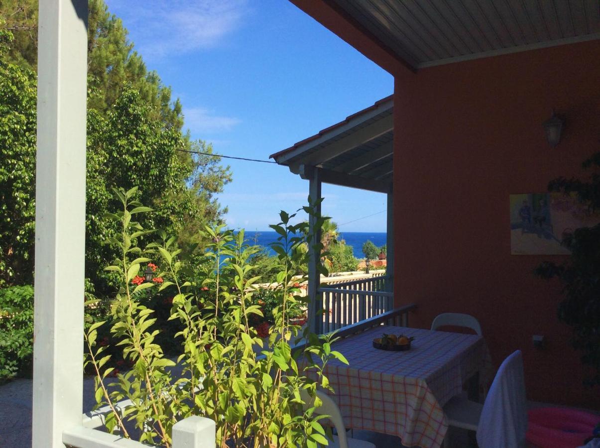 Mihaila seaside: 2 bedroom bungalows Kefalonia Spartia  Luaran gambar
